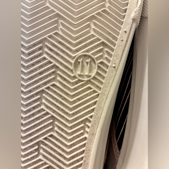 🖤 Disney Nightmare Before Christmas Jack & Sally Slip On Sneakers Size 11 - Picture 10 of 17